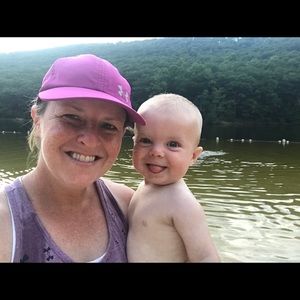 Meet your Posher, Caitlin